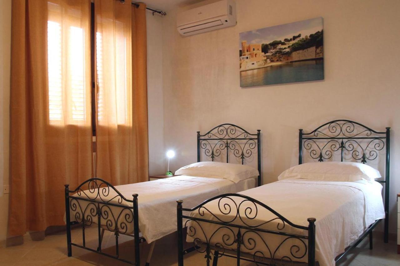 Bed and Breakfast Le Due Capanne Castiglione d'Otranto Exterior foto