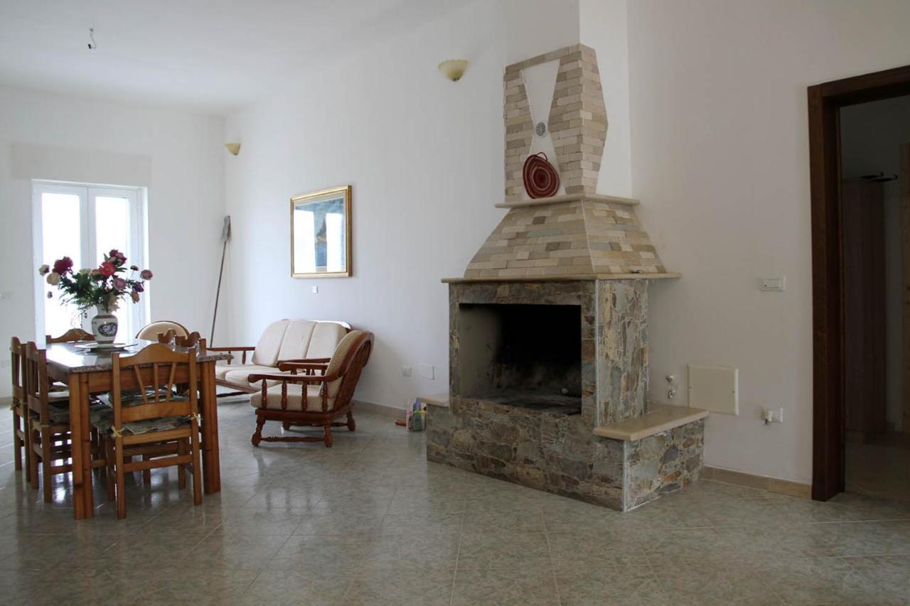 Bed and Breakfast Le Due Capanne Castiglione d'Otranto Exterior foto